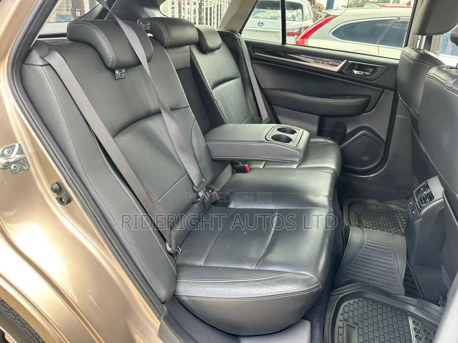 Subaru Outback 2.5i AWD 2016 Beige