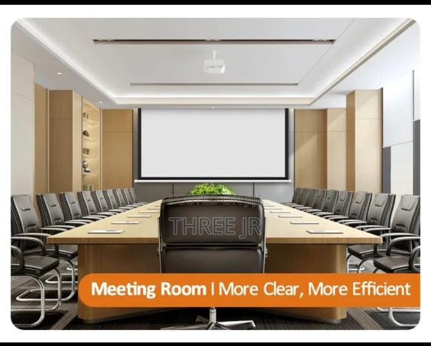 Easy to Pull Down Projection Screens.And Easy to Operate - thumbnail 2