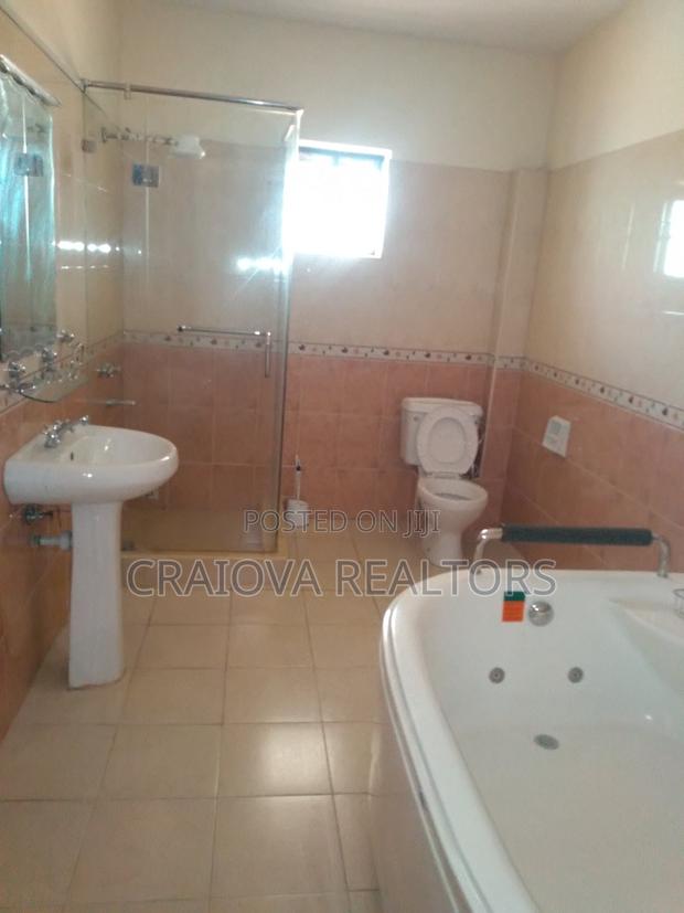 4bdrm Duplex in Valley Arcade for rent - thumbnail 15