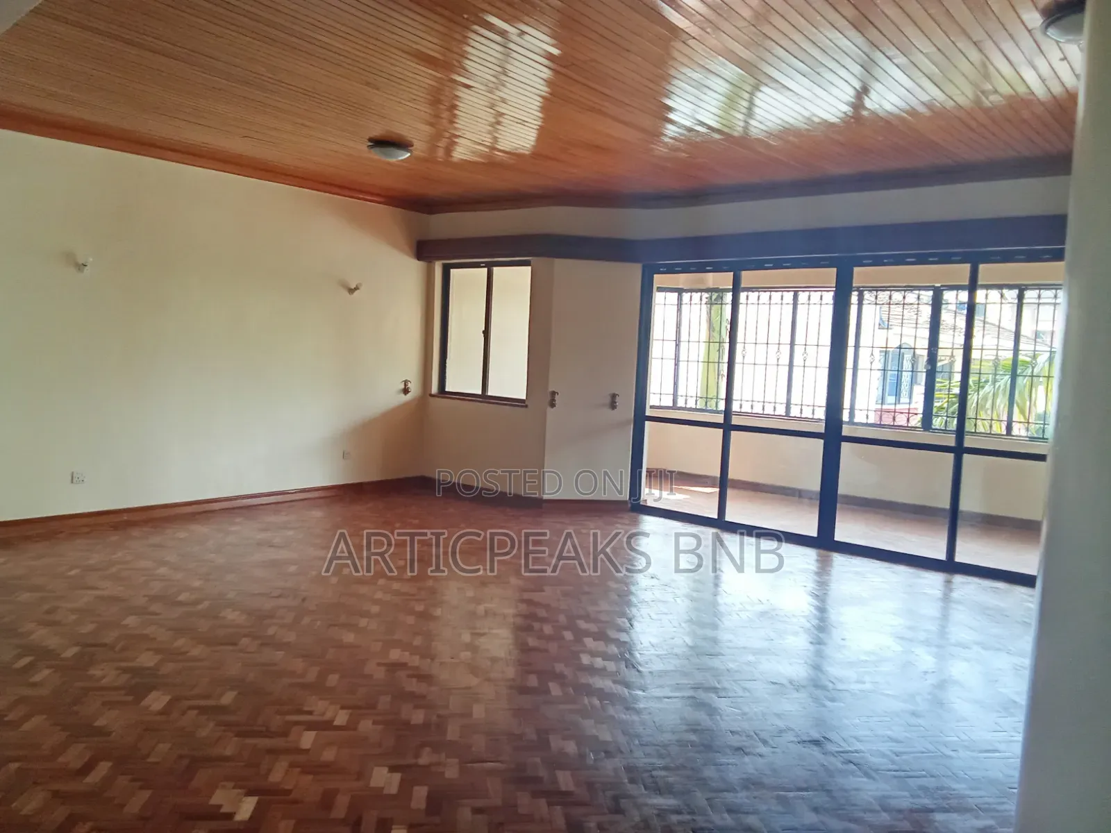 3bdrm Apartment in Brookside Court,, Spring Valley for rent