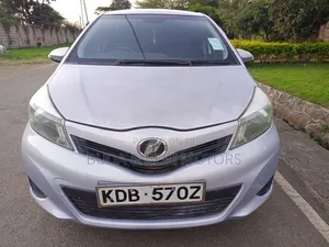 Toyota Vitz 2013 Gray