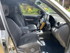 Toyota RAV4 Automatic 2000 Silver