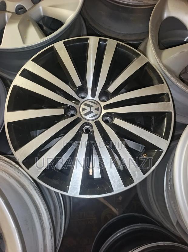 Size 17 Volkswagen Passat Alloy Rims - main view