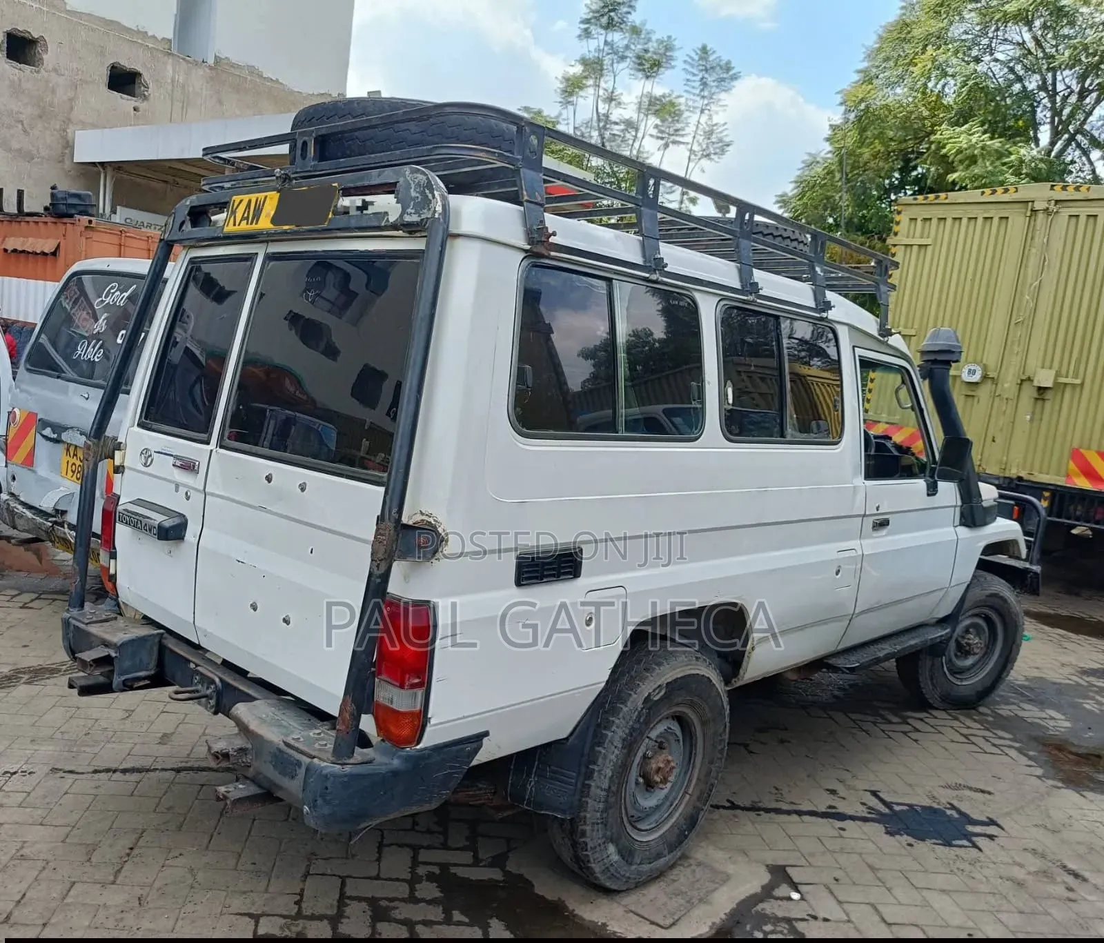 Toyota Land Cruiser 2006 White