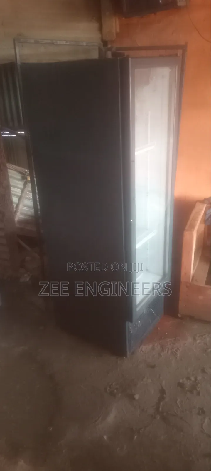 200l Display Fridge