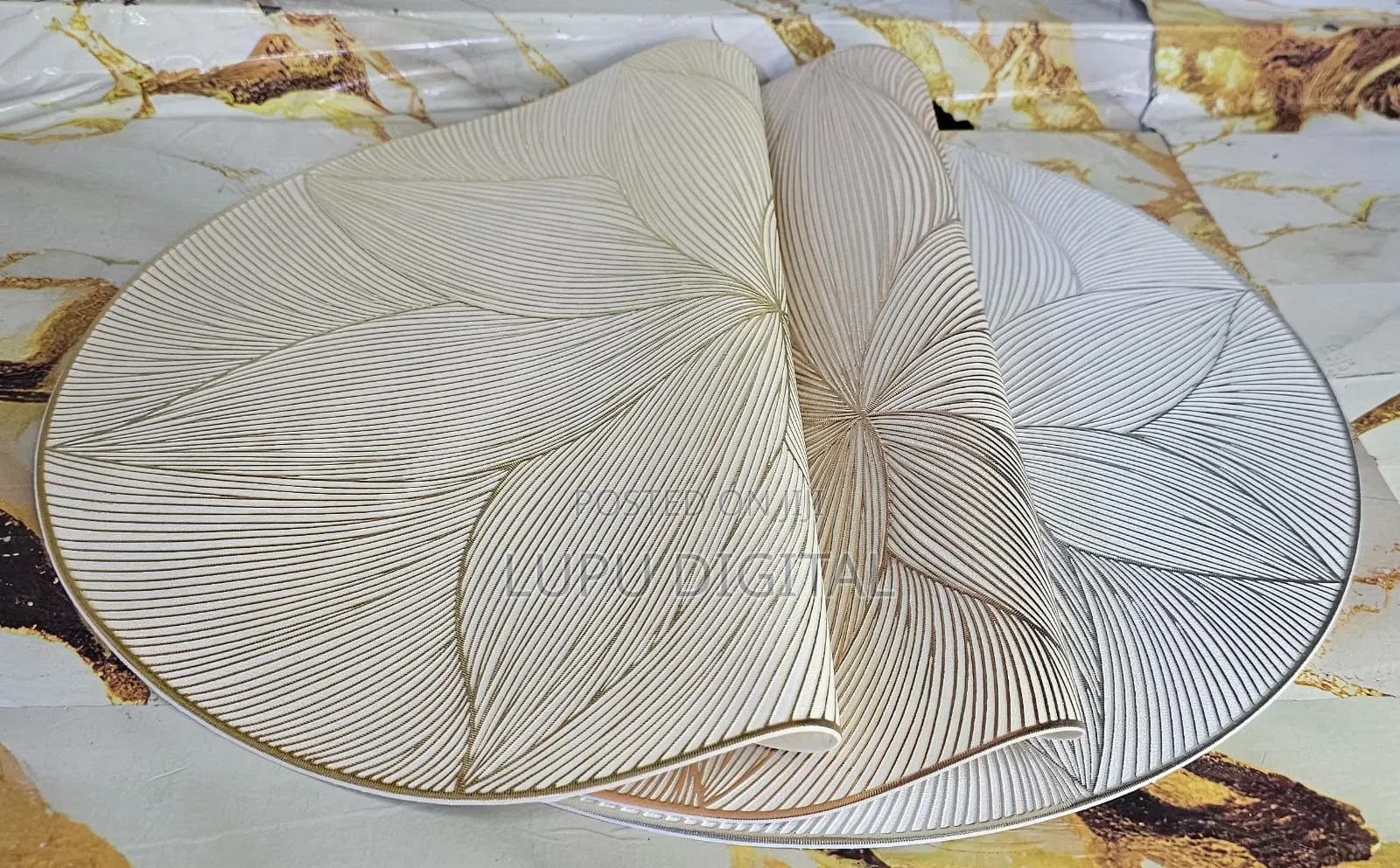 Fancy Table Mats A
