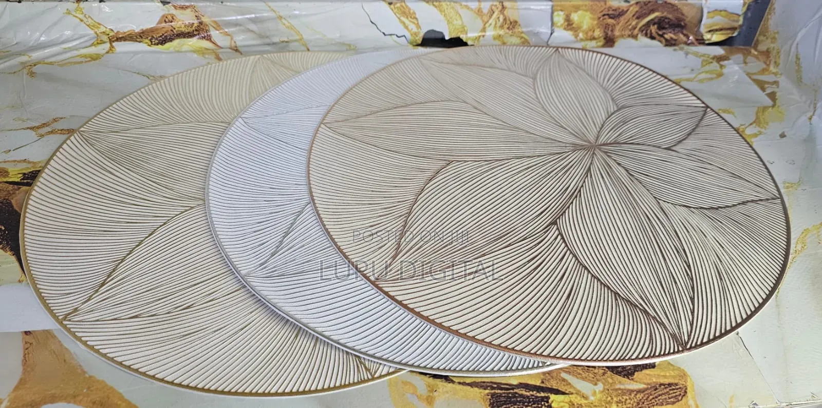 Fancy Table Mats A
