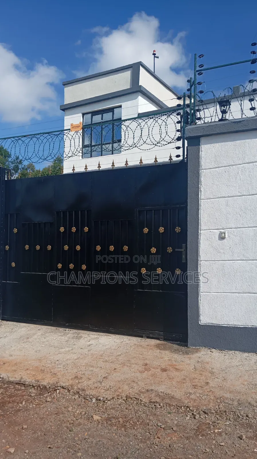 3bdrm Maisonette in No Nane, Gachie for sale