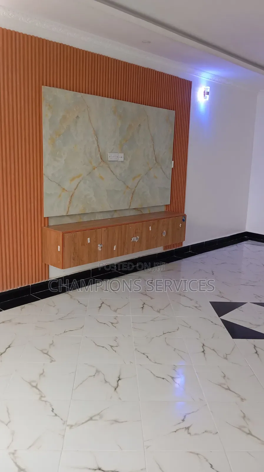3bdrm Maisonette in No Nane, Gachie for sale