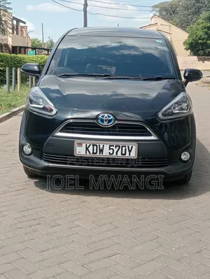 Toyota Sienta 2018 Black