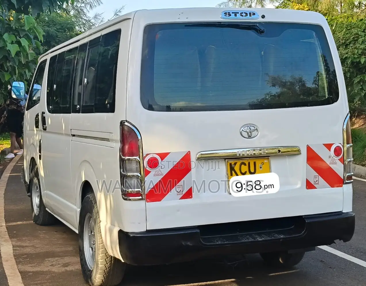 Toyota HiAce 2013 White