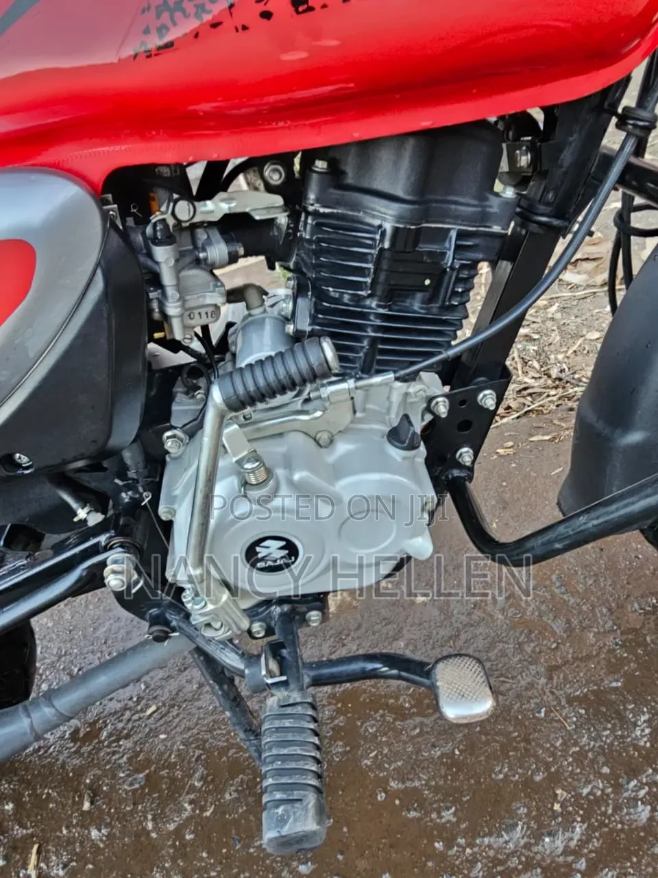 Bajaj Boxer 150 UG 2025 Red