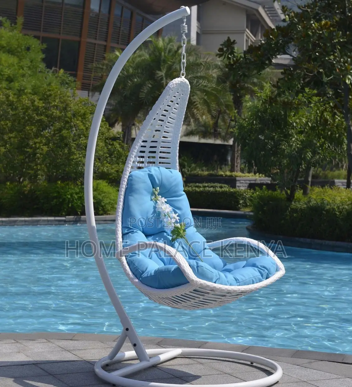 Swing Chair: Premium Resort-Style Rattan Patio Swing