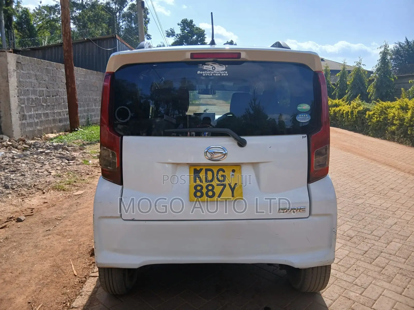 Daihatsu Move 2015 White