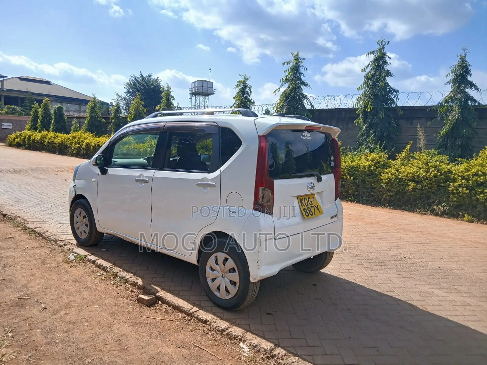 Daihatsu Move 2015 White