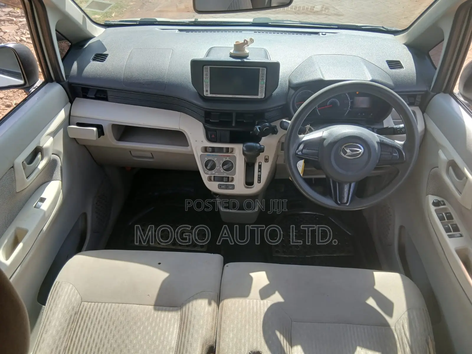 Daihatsu Move 2015 White