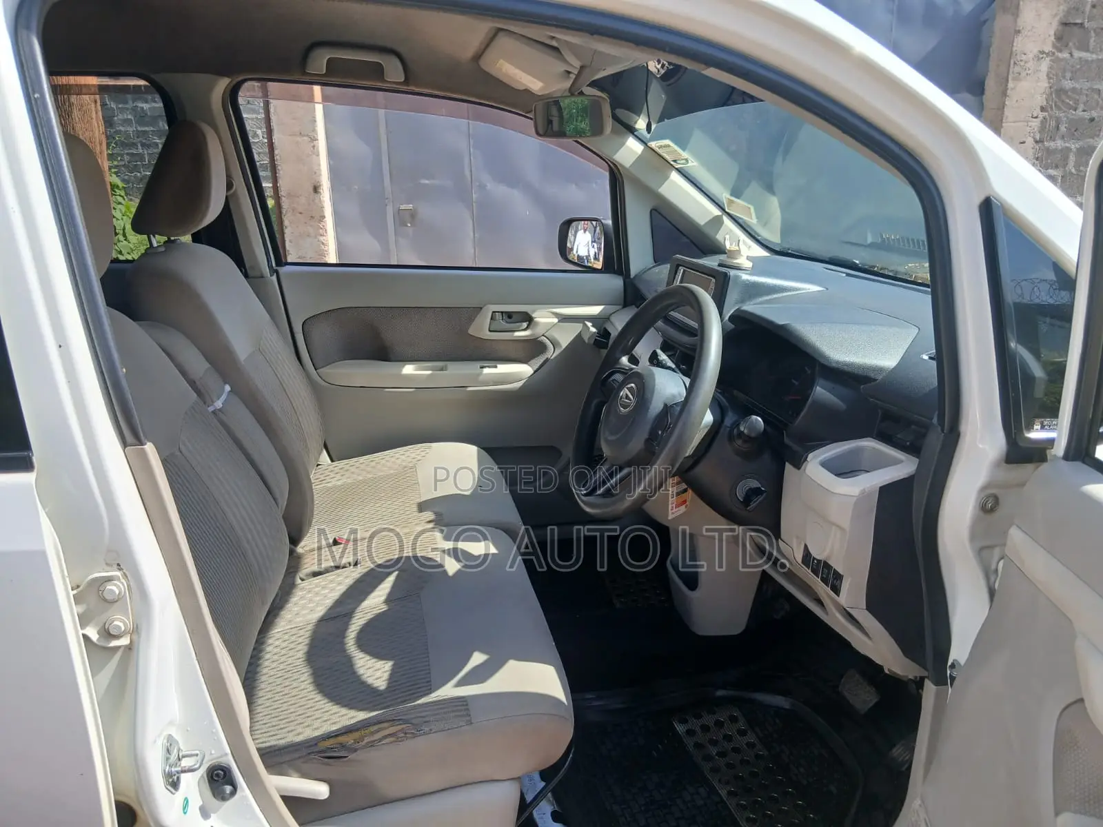 Daihatsu Move 2015 White