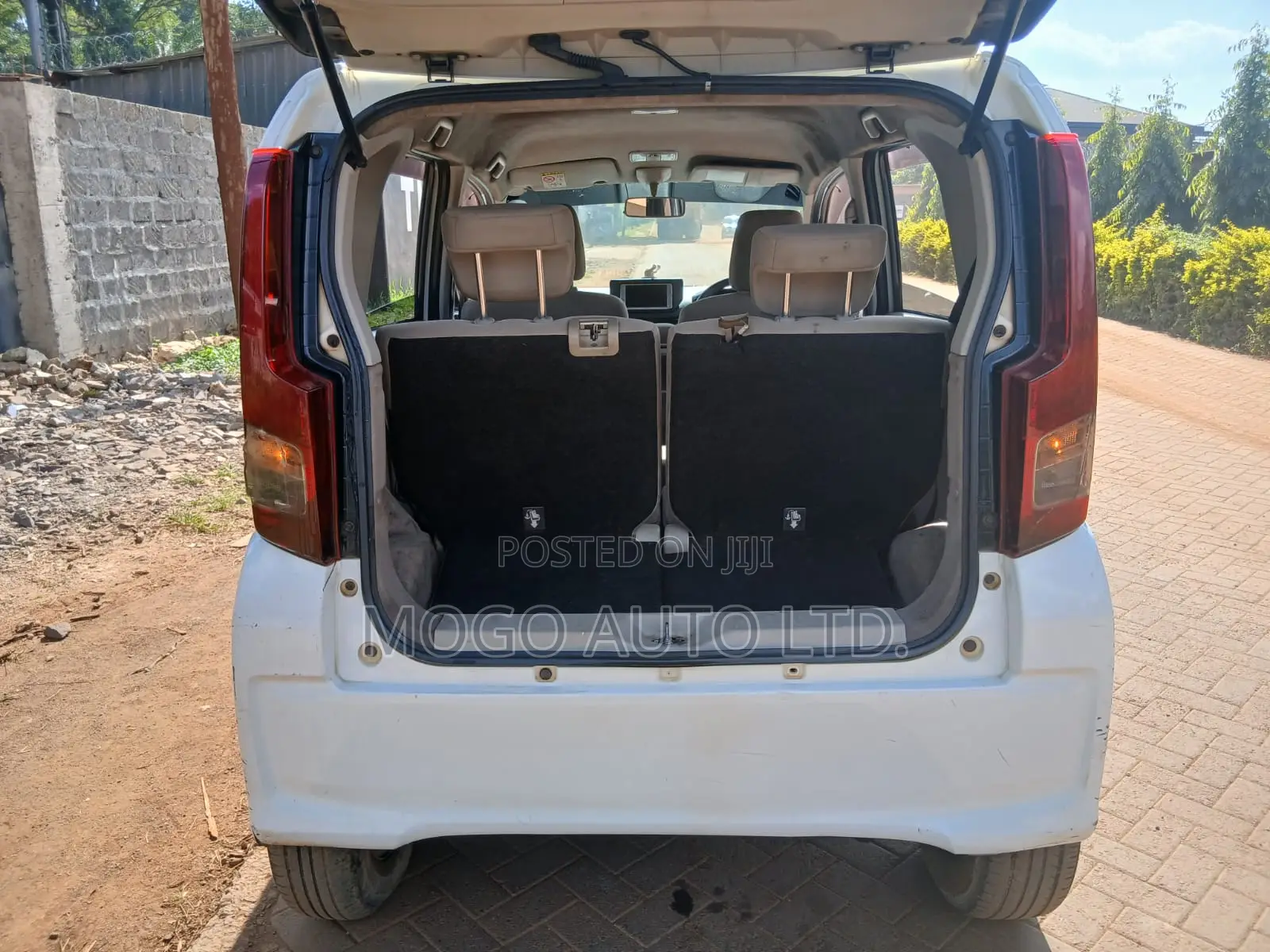 Daihatsu Move 2015 White