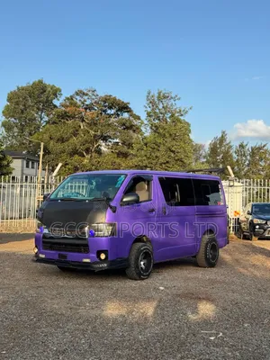 Toyota HiAce 2016