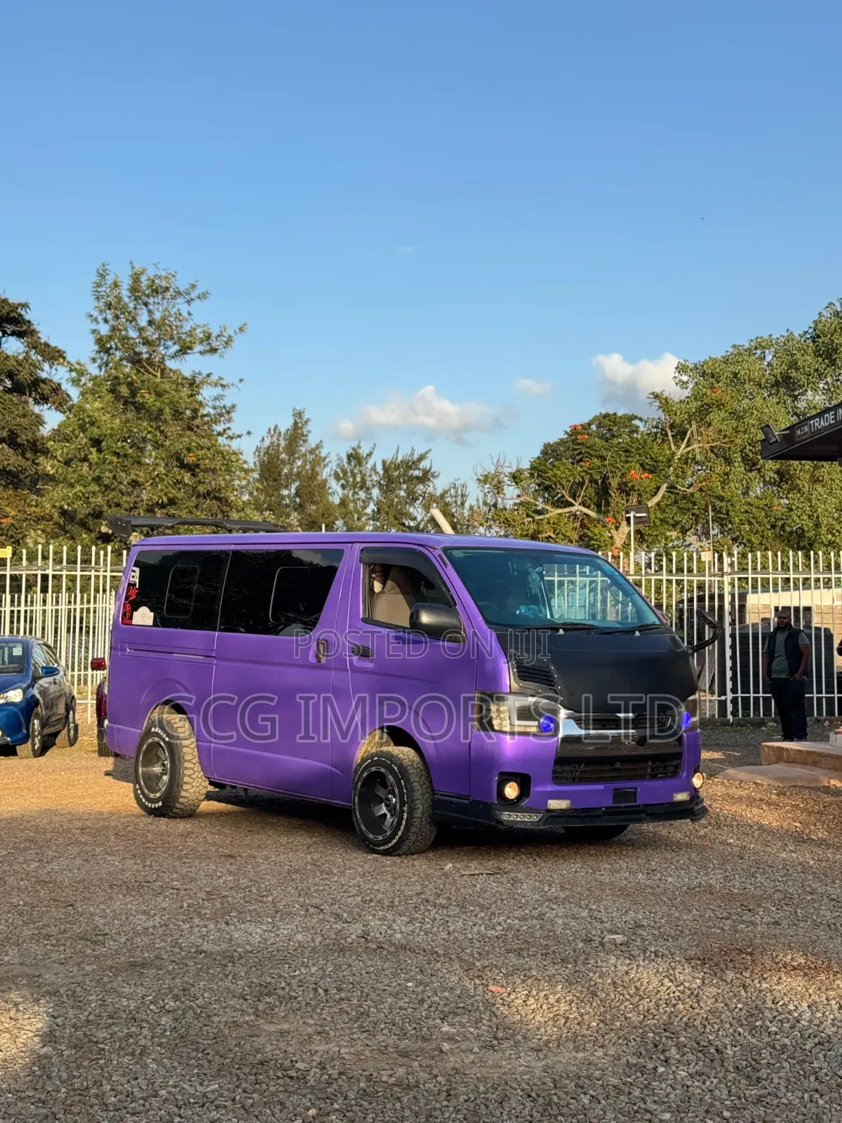 Toyota HiAce 2016