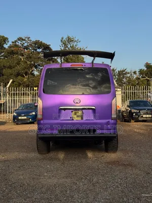 Toyota HiAce 2016