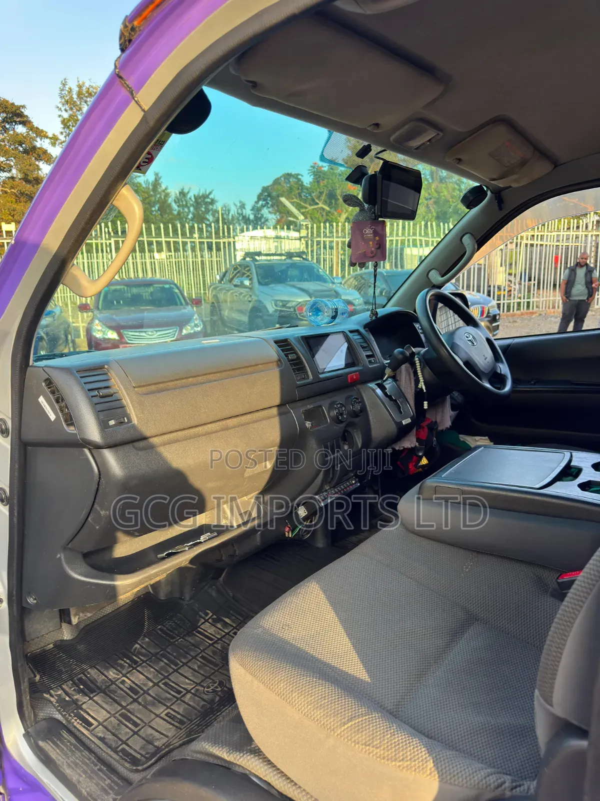 Toyota HiAce 2016