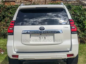 Toyota Land Cruiser Prado 2019 White