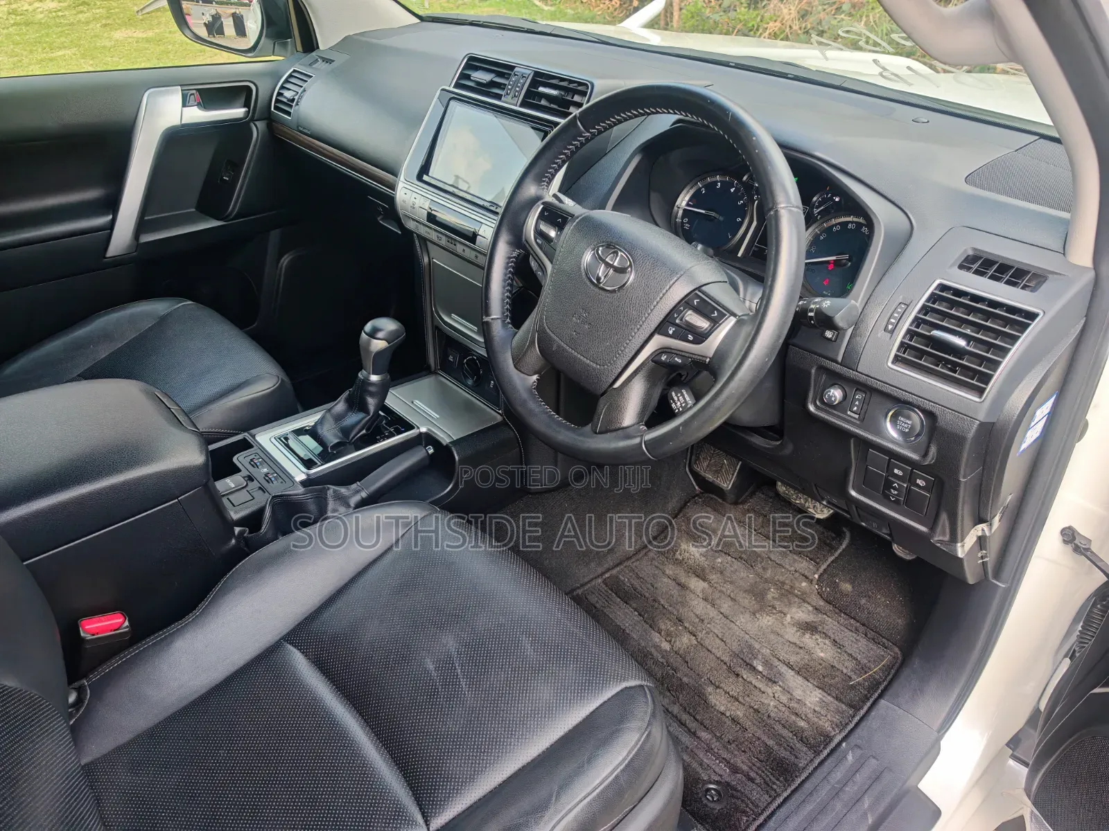 Toyota Land Cruiser Prado 2019 White