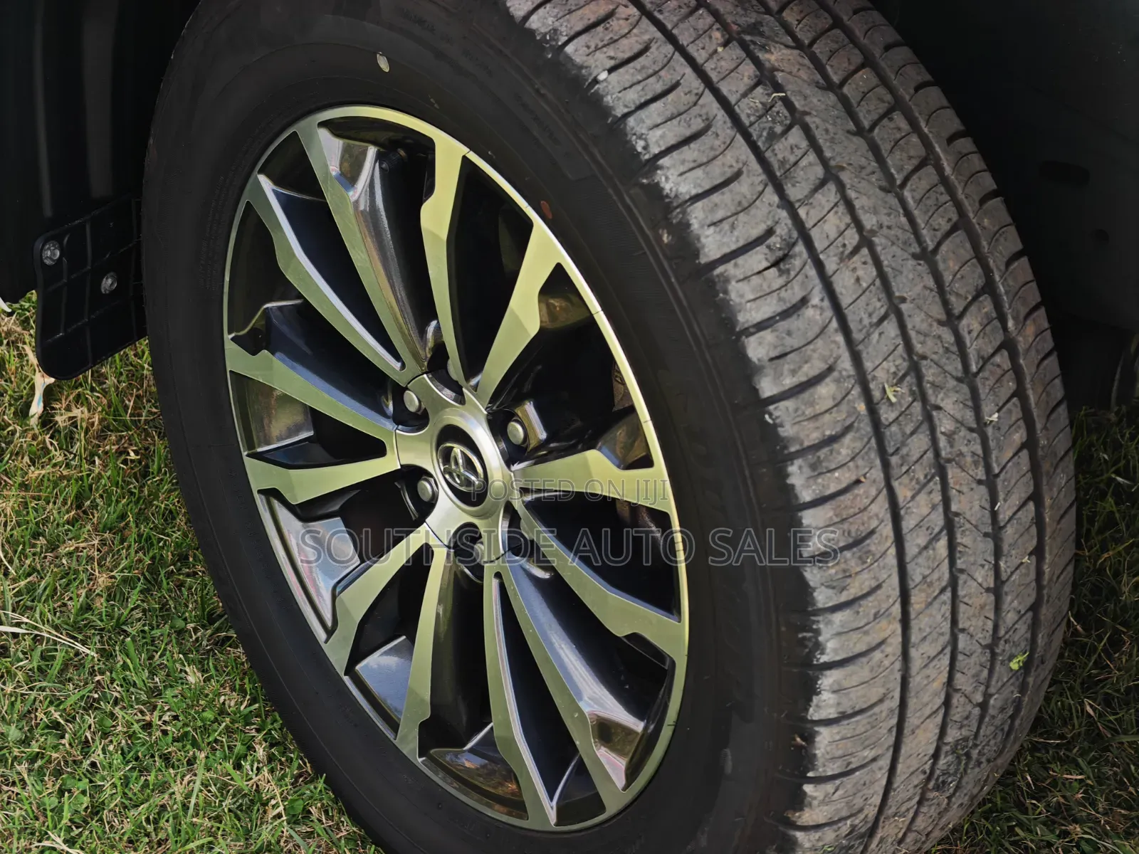 Toyota Land Cruiser Prado 2019 White
