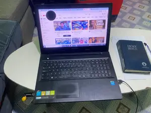 Laptop Lenovo 4GB Intel Celeron HDD 512GB