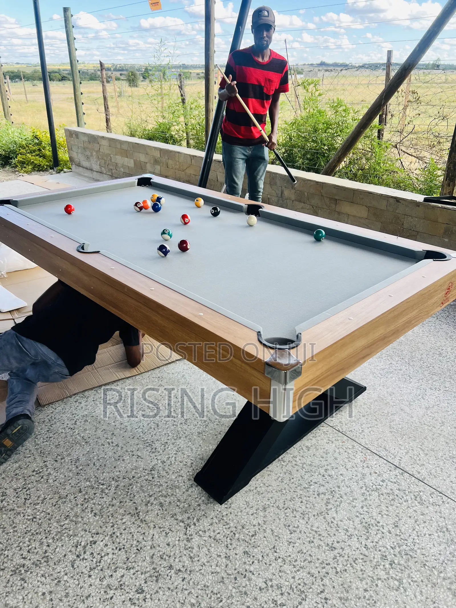 Premium Entertainment Pool Table – Complete Set Included