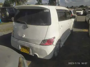 Toyota bB 2007 White