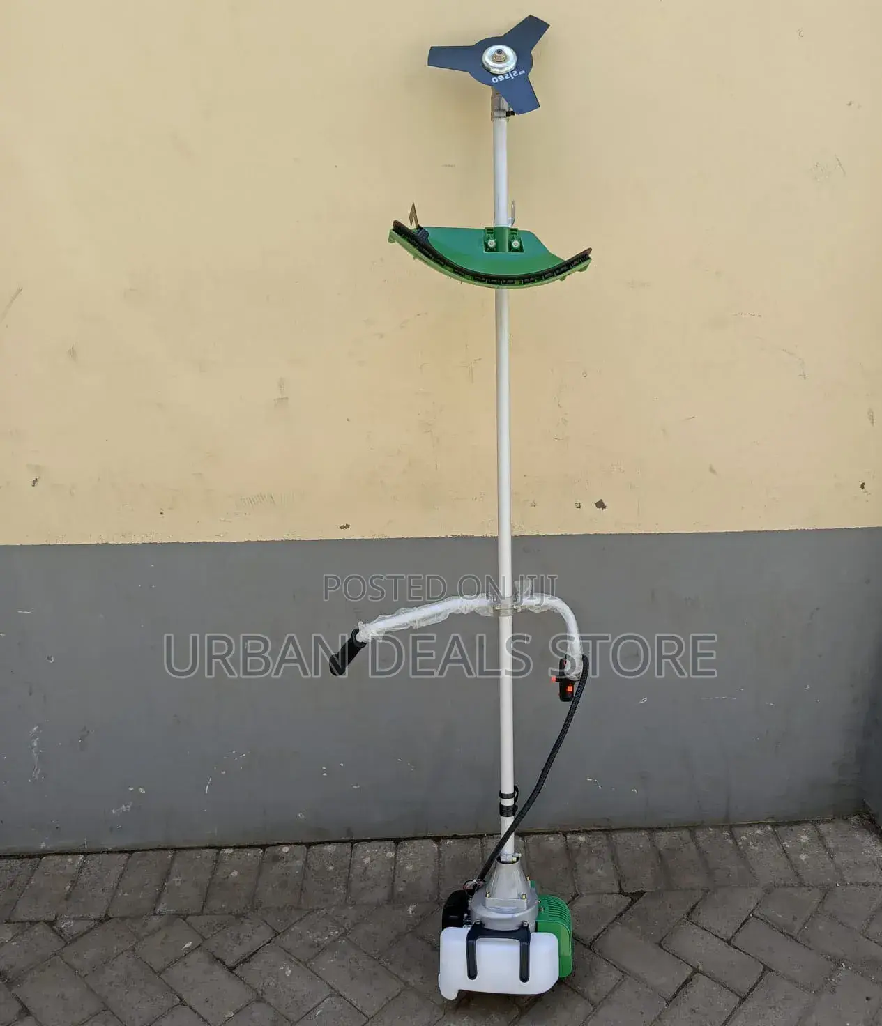 Oasis 2-Stroke Brush Cutter