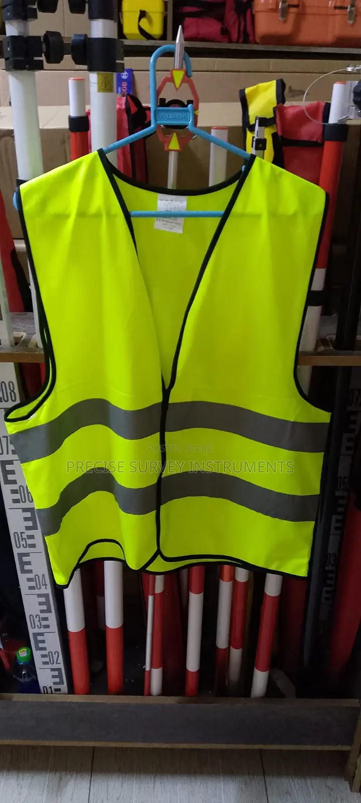 Lightweight Reflective Safety Jacket For Daily Use