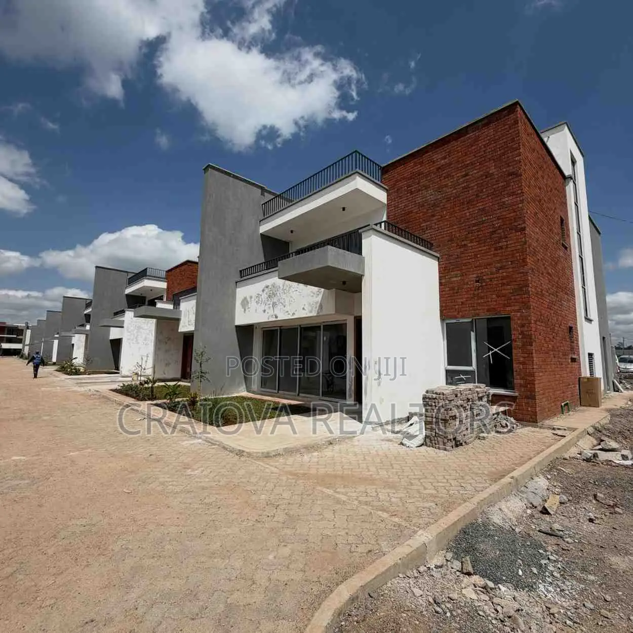 4bdrm Villa in Phenom Estate for sale