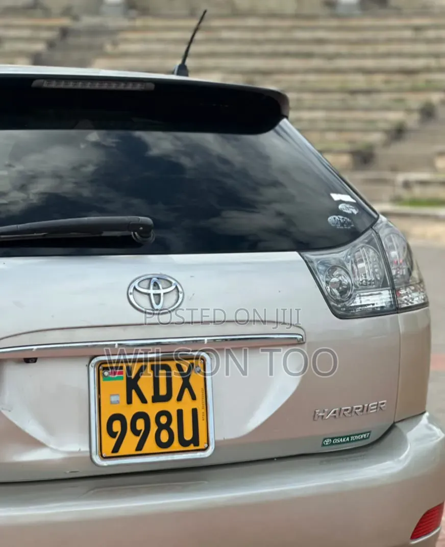 Toyota Harrier 2008 Gold