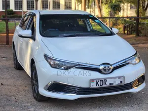 Toyota Auris 2017 White