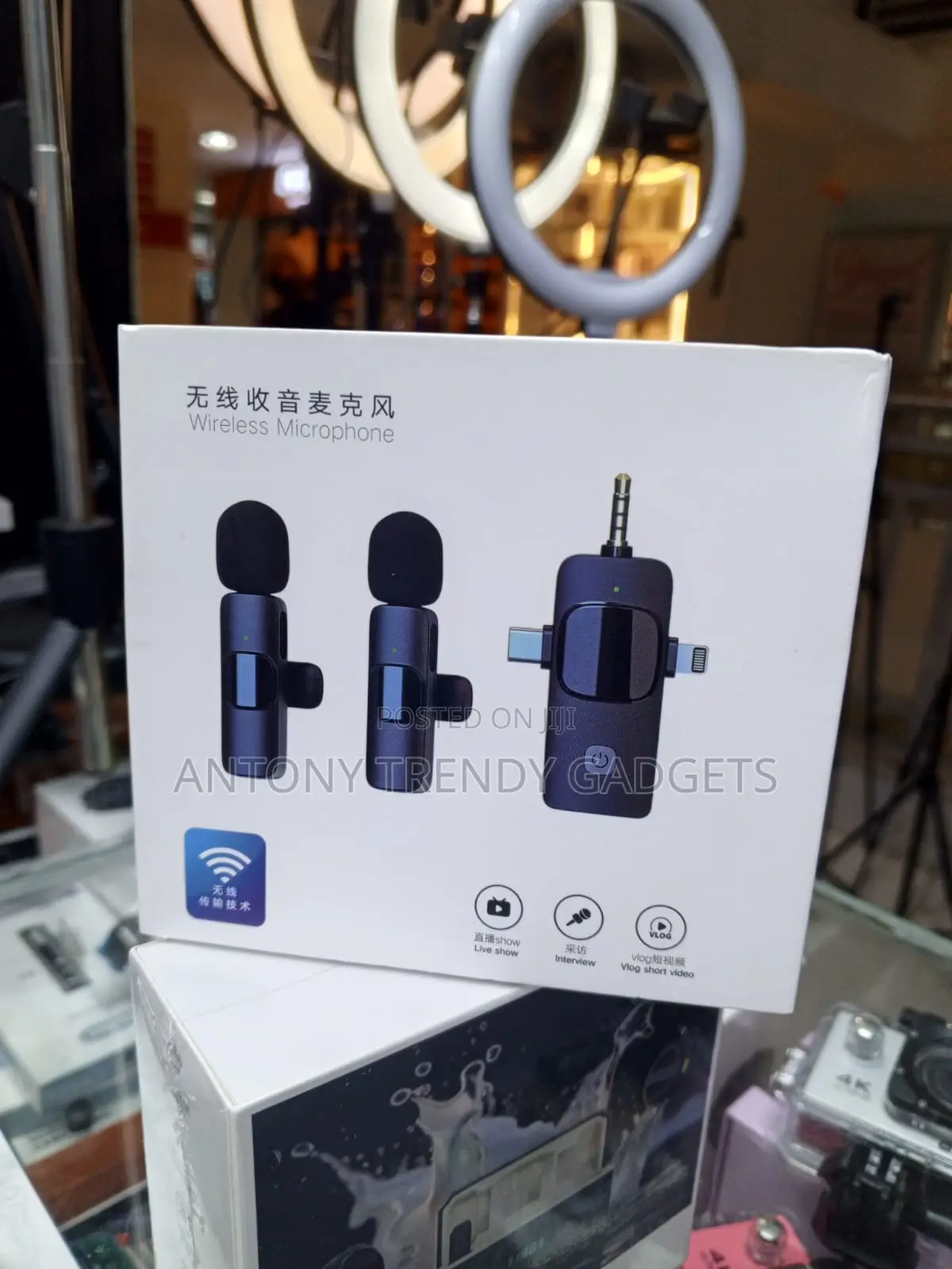 3 in 1 Wireless Lavalier Mic Set for Vlogging and Interviews