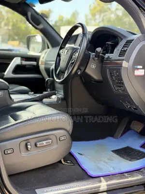 Toyota Land Cruiser 4.6 V8 ZX 2019 Black
