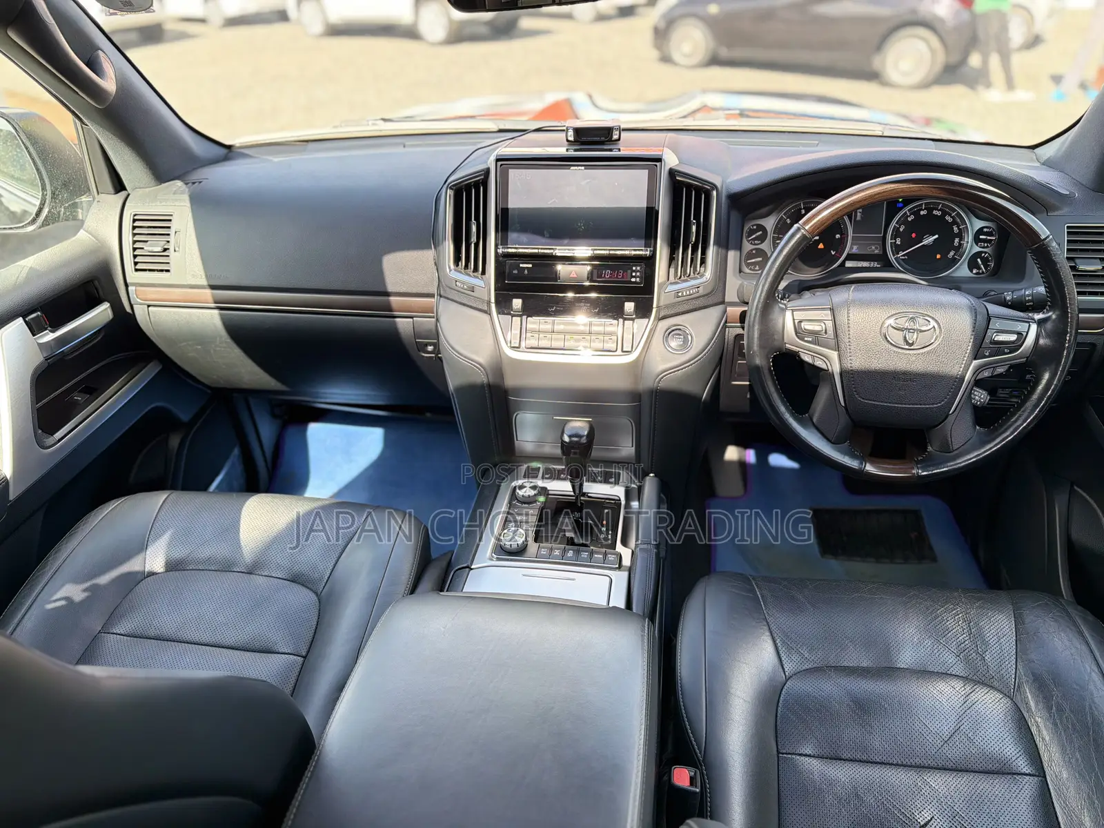 Toyota Land Cruiser 4.6 V8 ZX 2019 Black