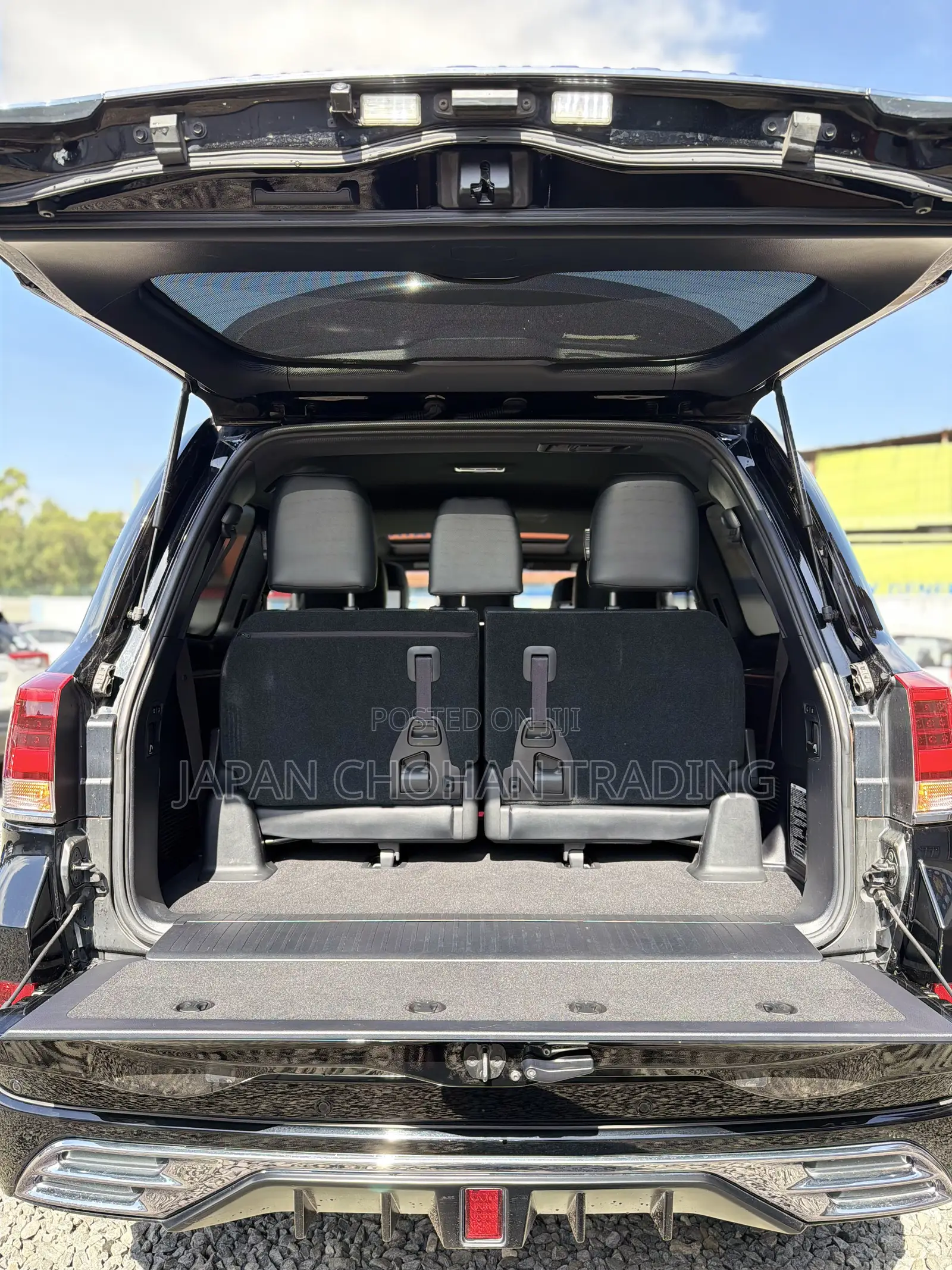 Toyota Land Cruiser 4.6 V8 ZX 2019 Black