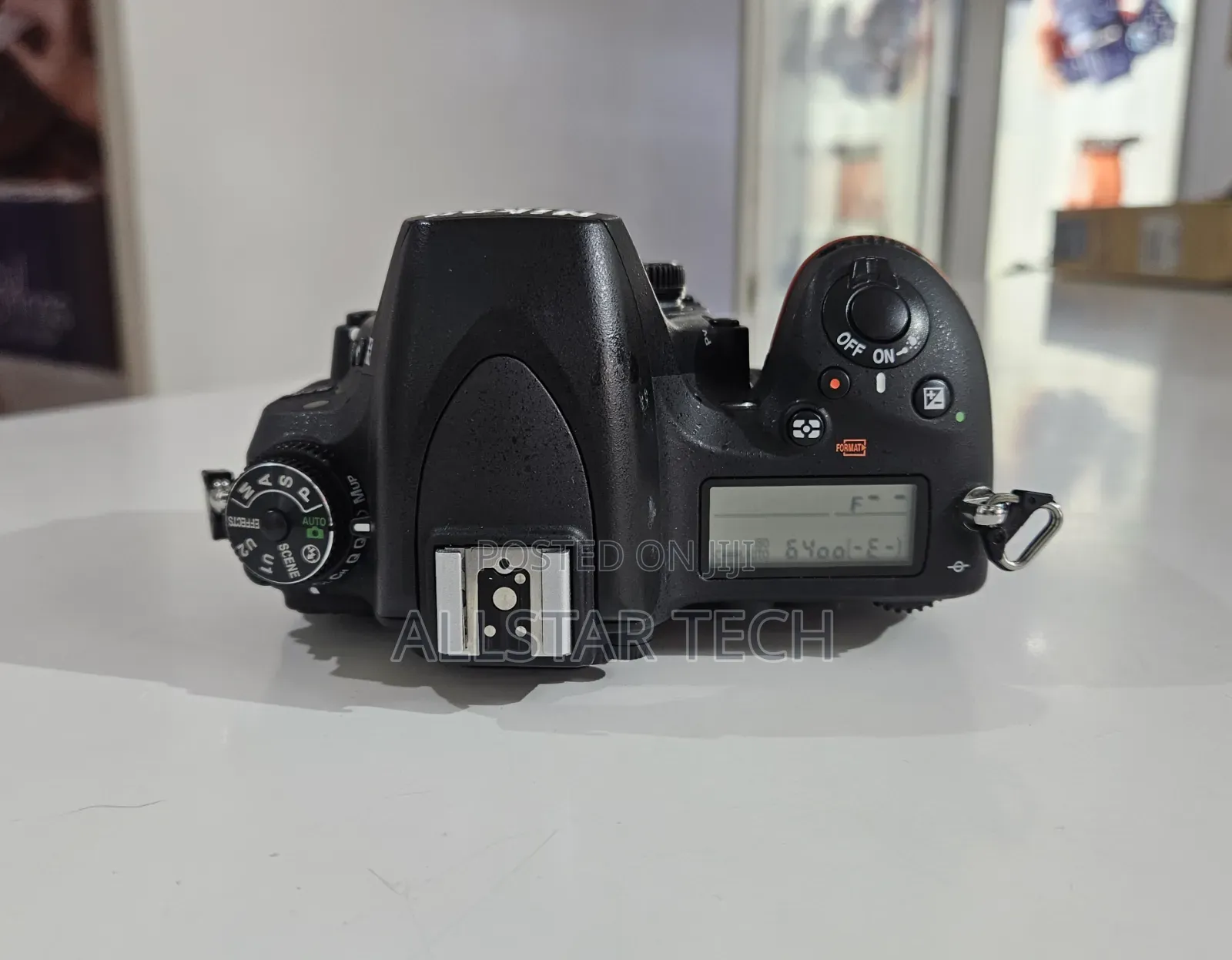 Nikon D7500 Body + Charger, Battery and Strap