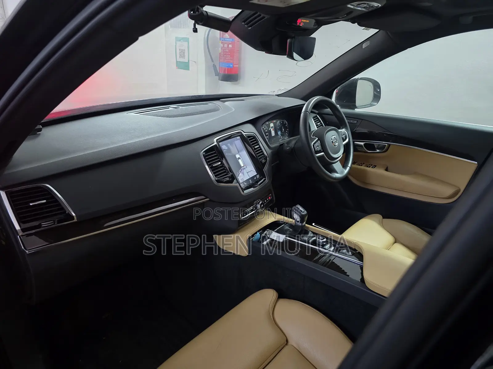 Volvo XC90 T5 Momentum AWD 2019 Black