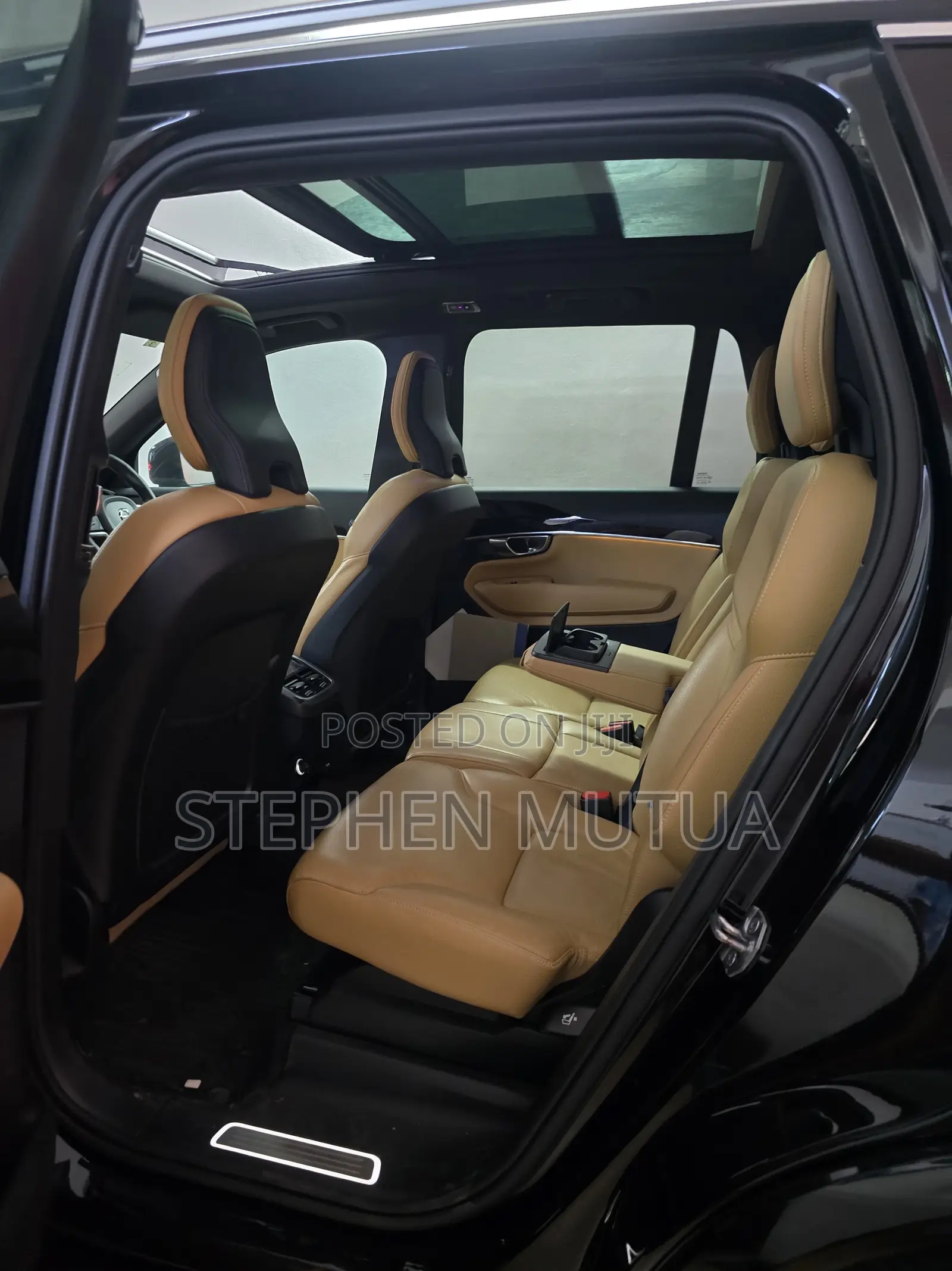 Volvo XC90 T5 Momentum AWD 2019 Black
