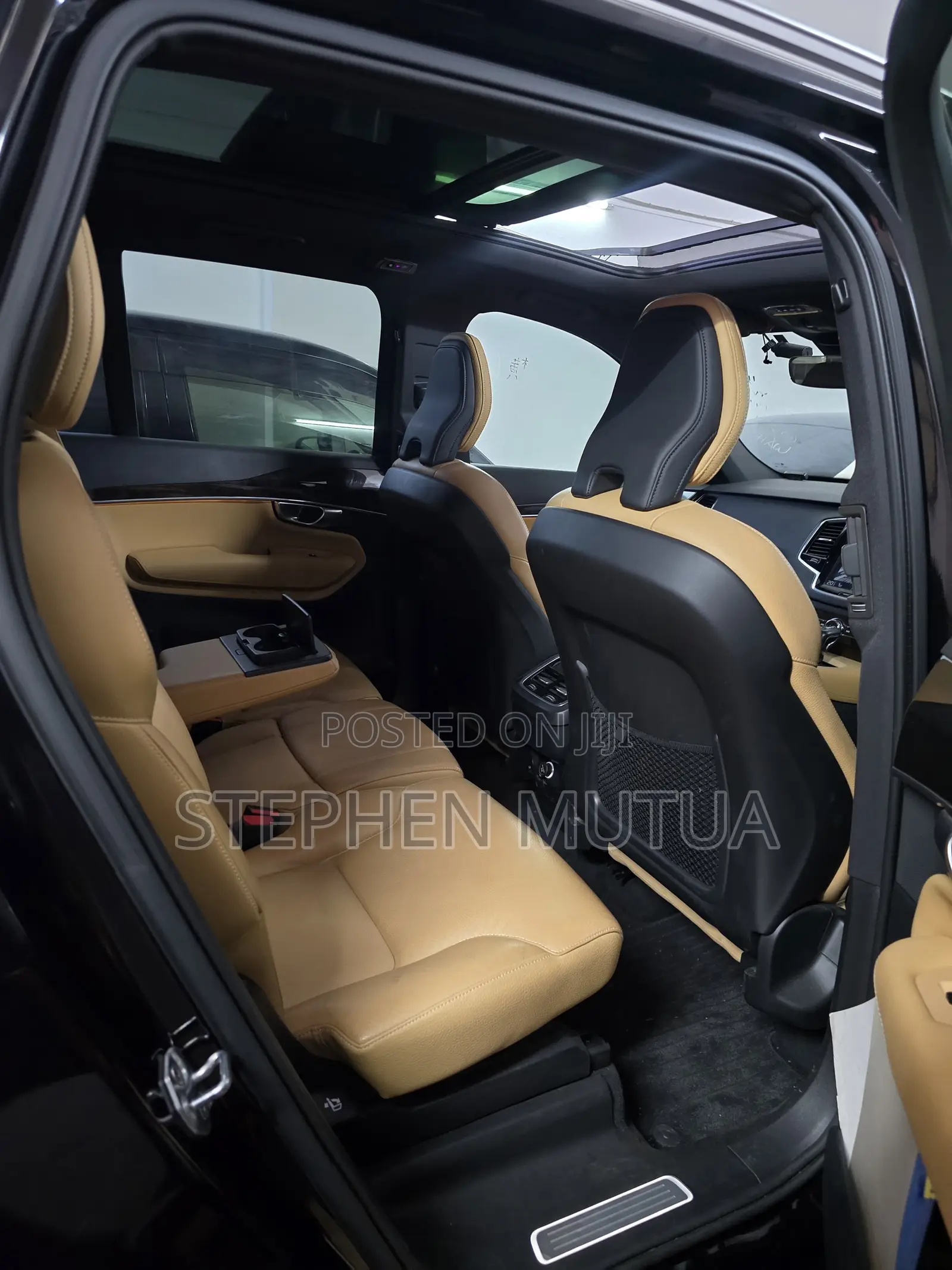 Volvo XC90 T5 Momentum AWD 2019 Black