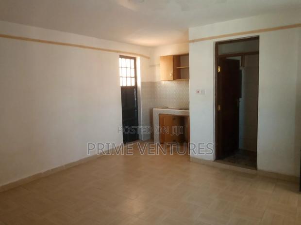 Mini Flat in Donholm, Greenspan for rent