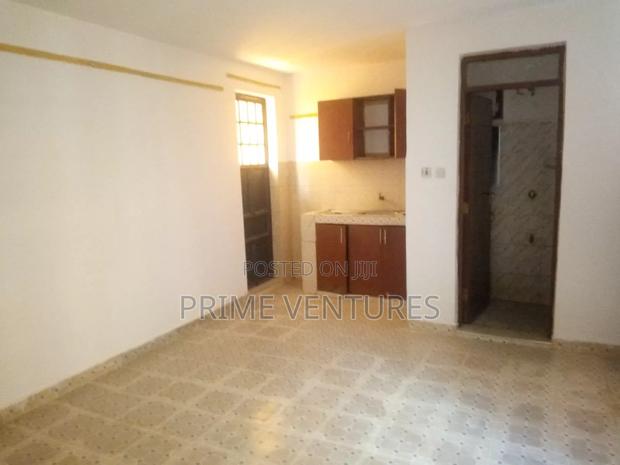 Mini Flat in Donholm, Greenspan for rent - thumbnail 3