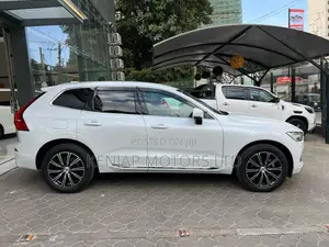 Volvo XC60 2019 White