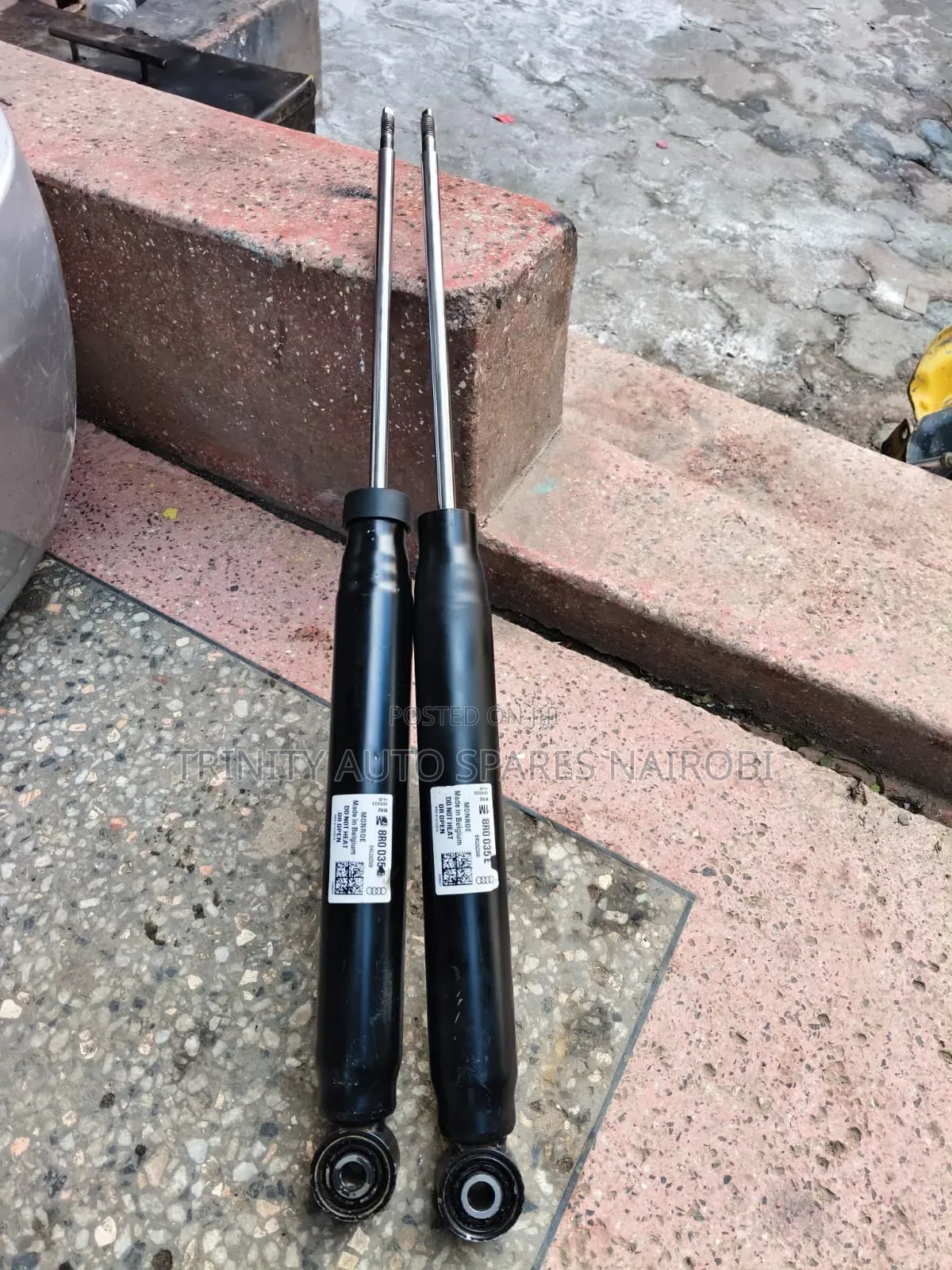 Original Ex Uk Volkswagon Q3 2019-2024 Rear Shock Absorbers Available