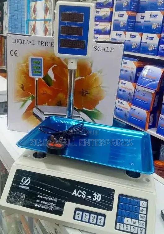 Scale,Commercial 40kg Bench Scale With Elevated Display Arm - main view